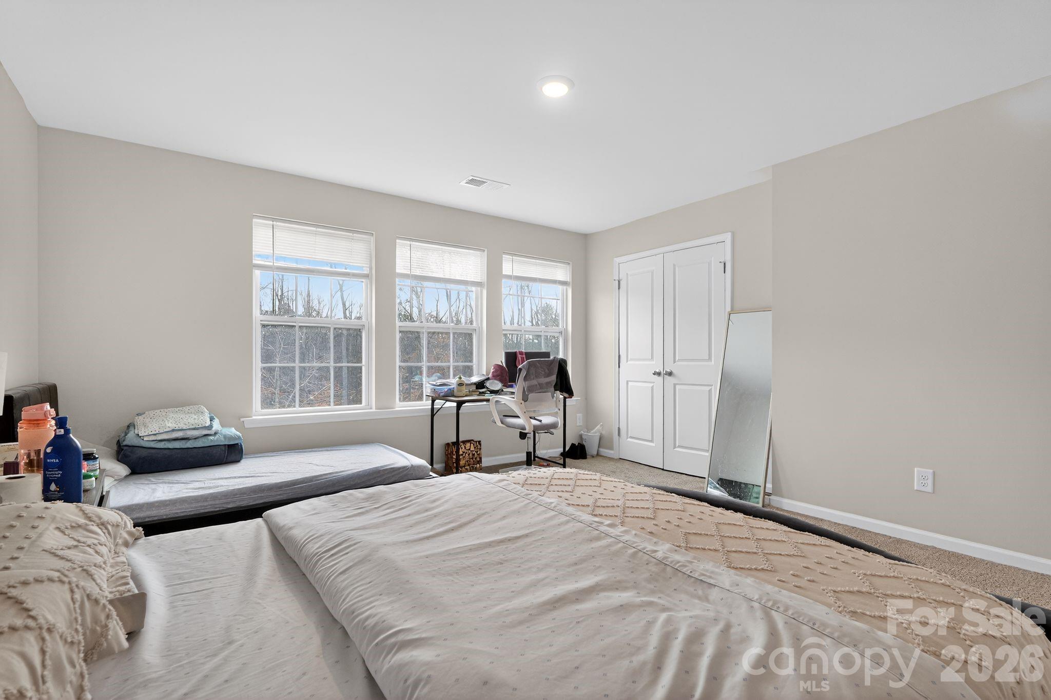 137 N Ranney Way — Mooresville