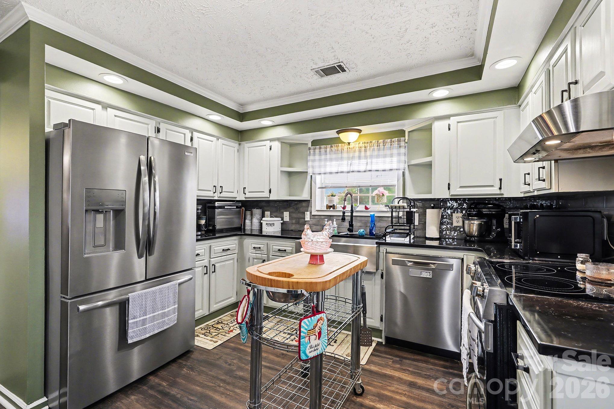 2166 Statesville Highway — Mooresville