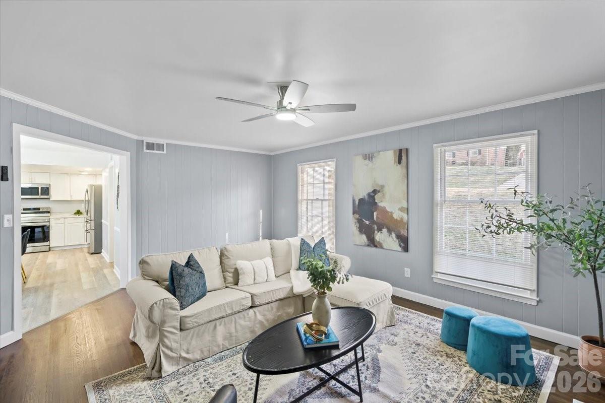 6713 Somersworth Drive — Charlotte