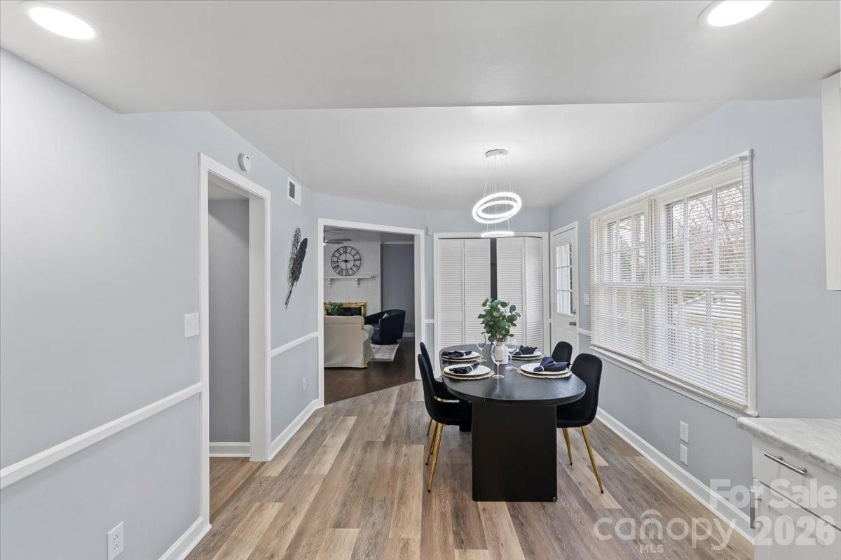 6713 Somersworth Drive — Charlotte