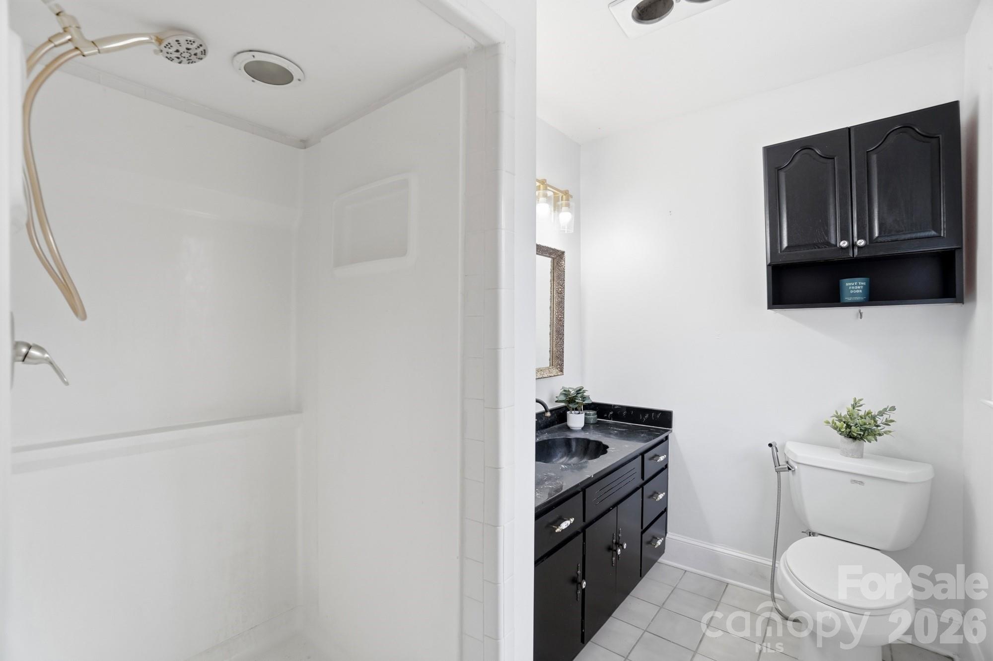 6803 Pencade Lane — Charlotte