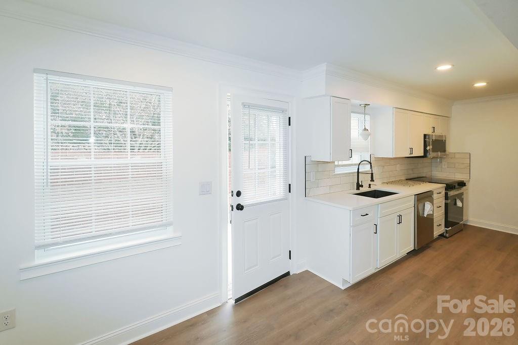 8805 Hunter Ridge Drive — Charlotte
