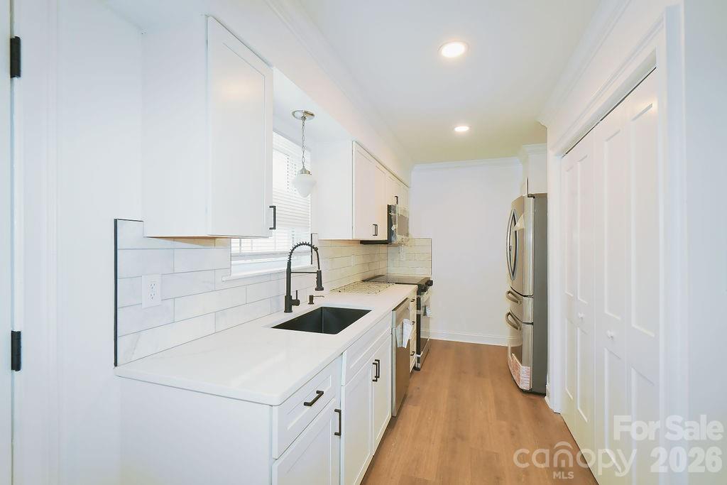 8805 Hunter Ridge Drive — Charlotte