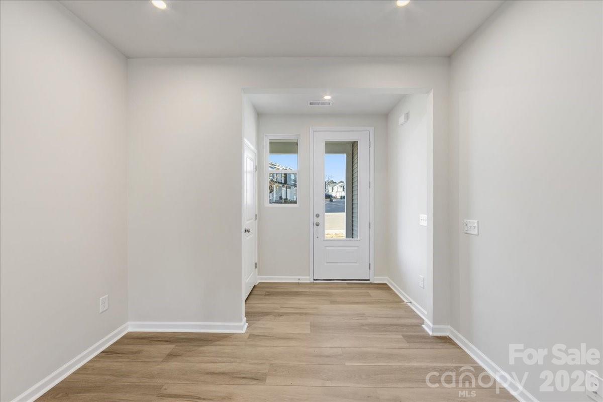 6013 Longar Lane — Charlotte