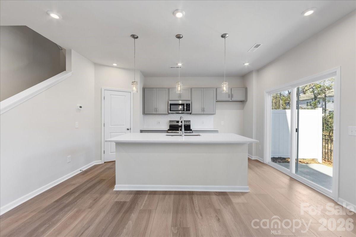 6013 Longar Lane — Charlotte
