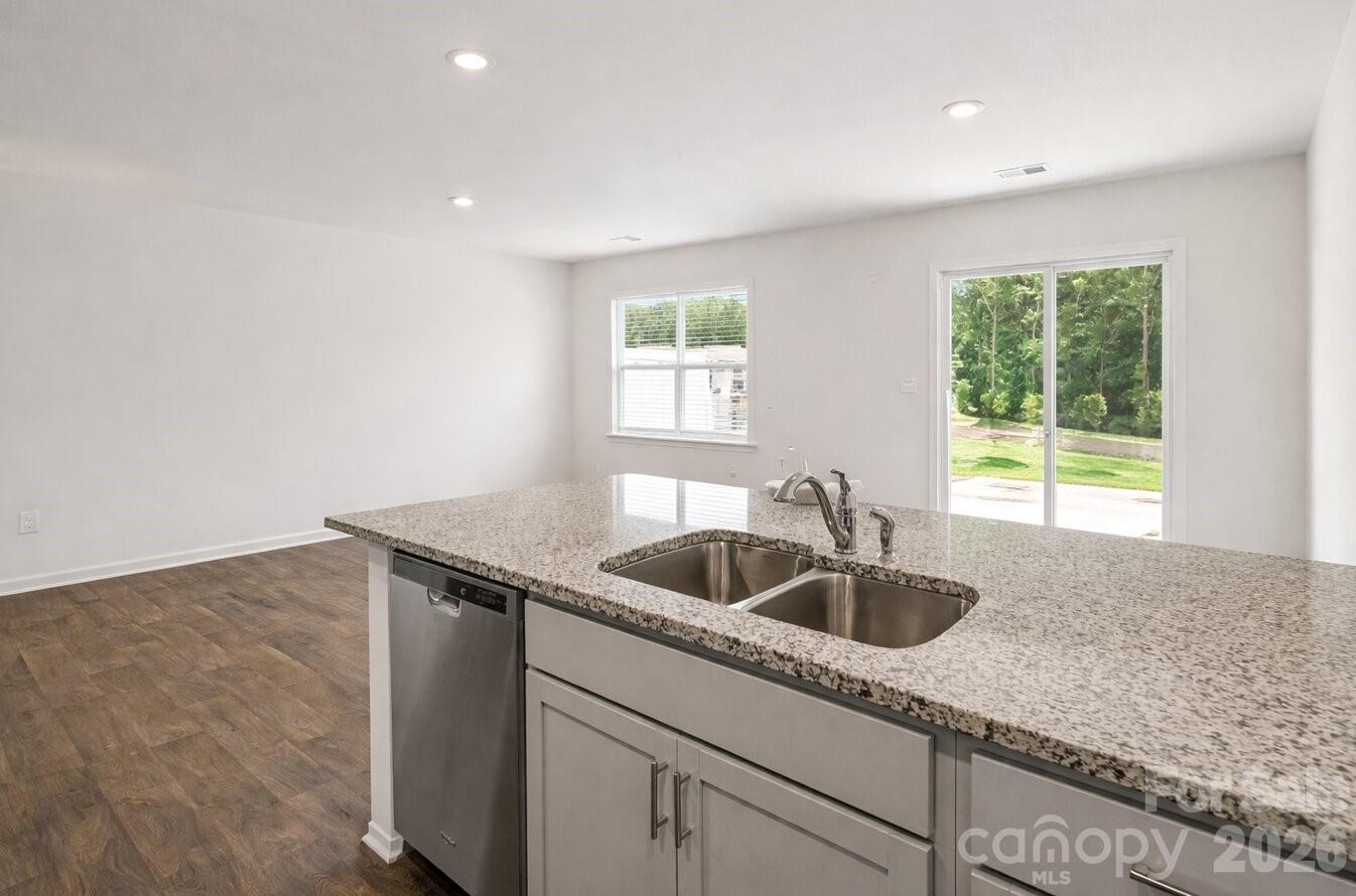 6109 Faron Way — Charlotte