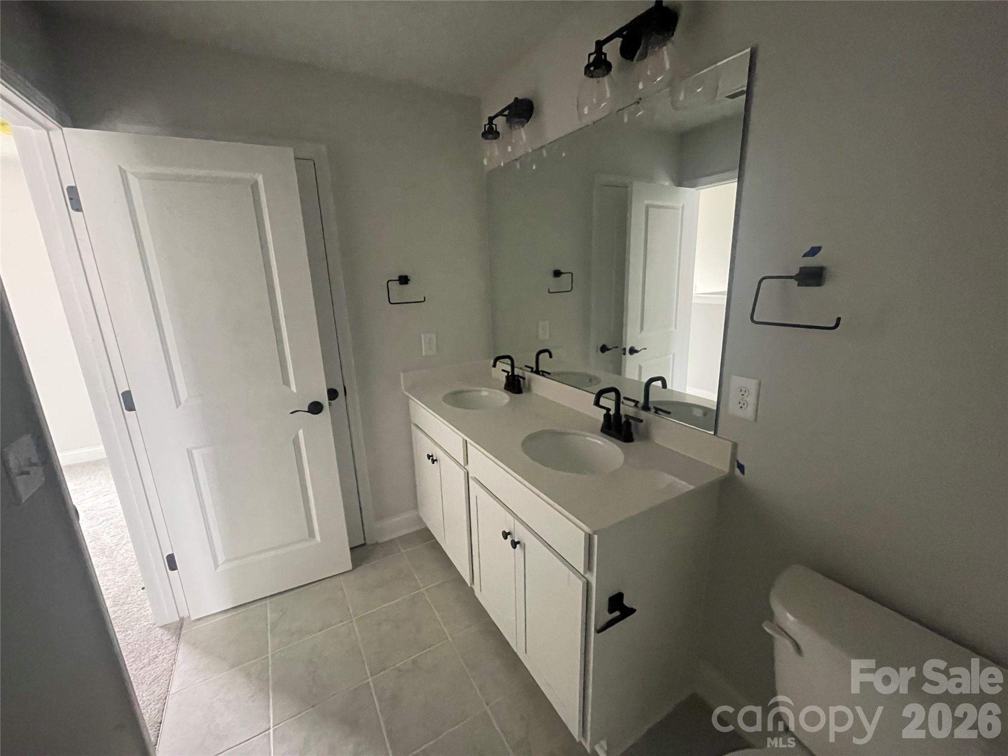 4009 Grommet Court — Matthews