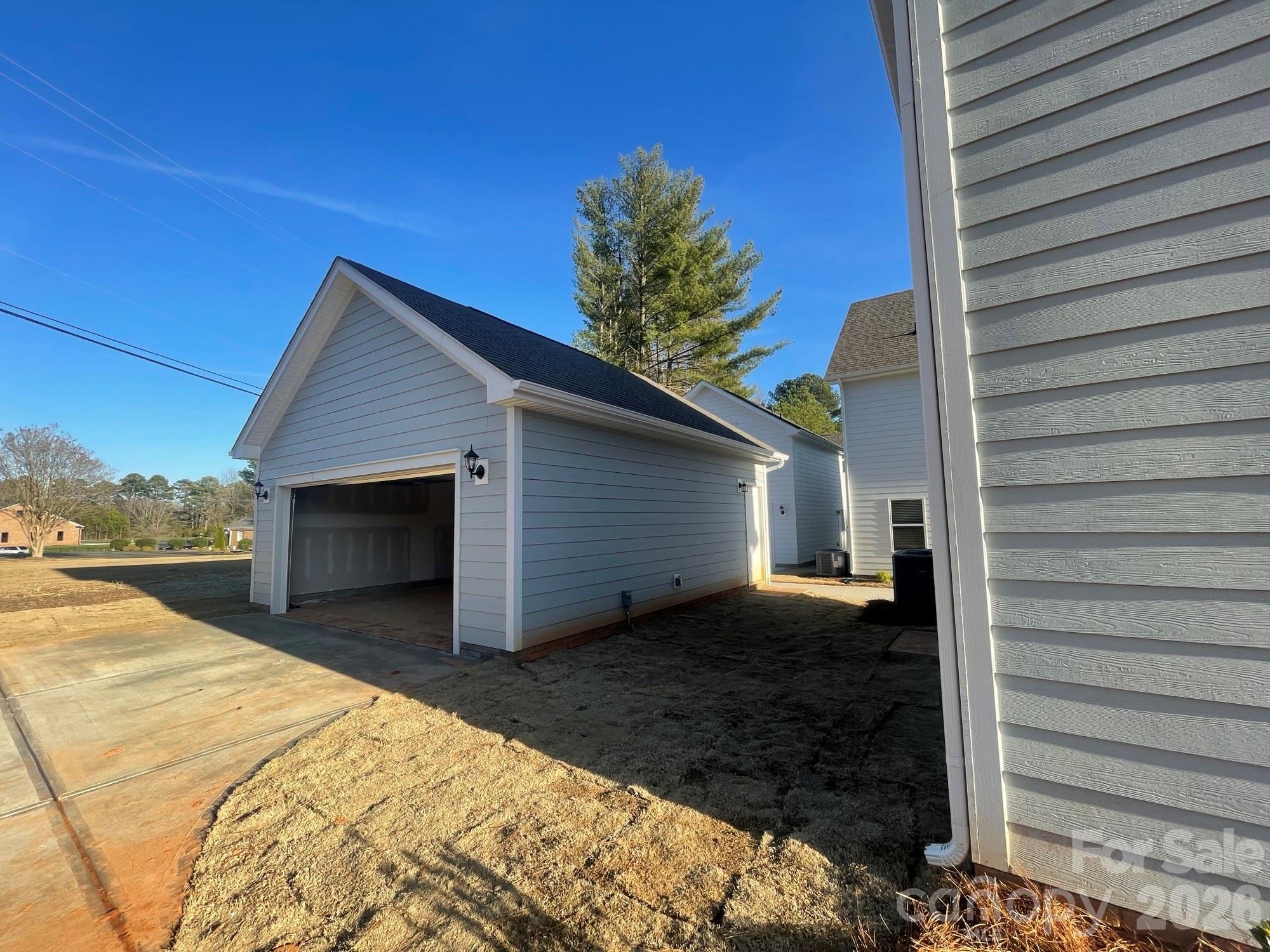 4009 Grommet Court — Matthews