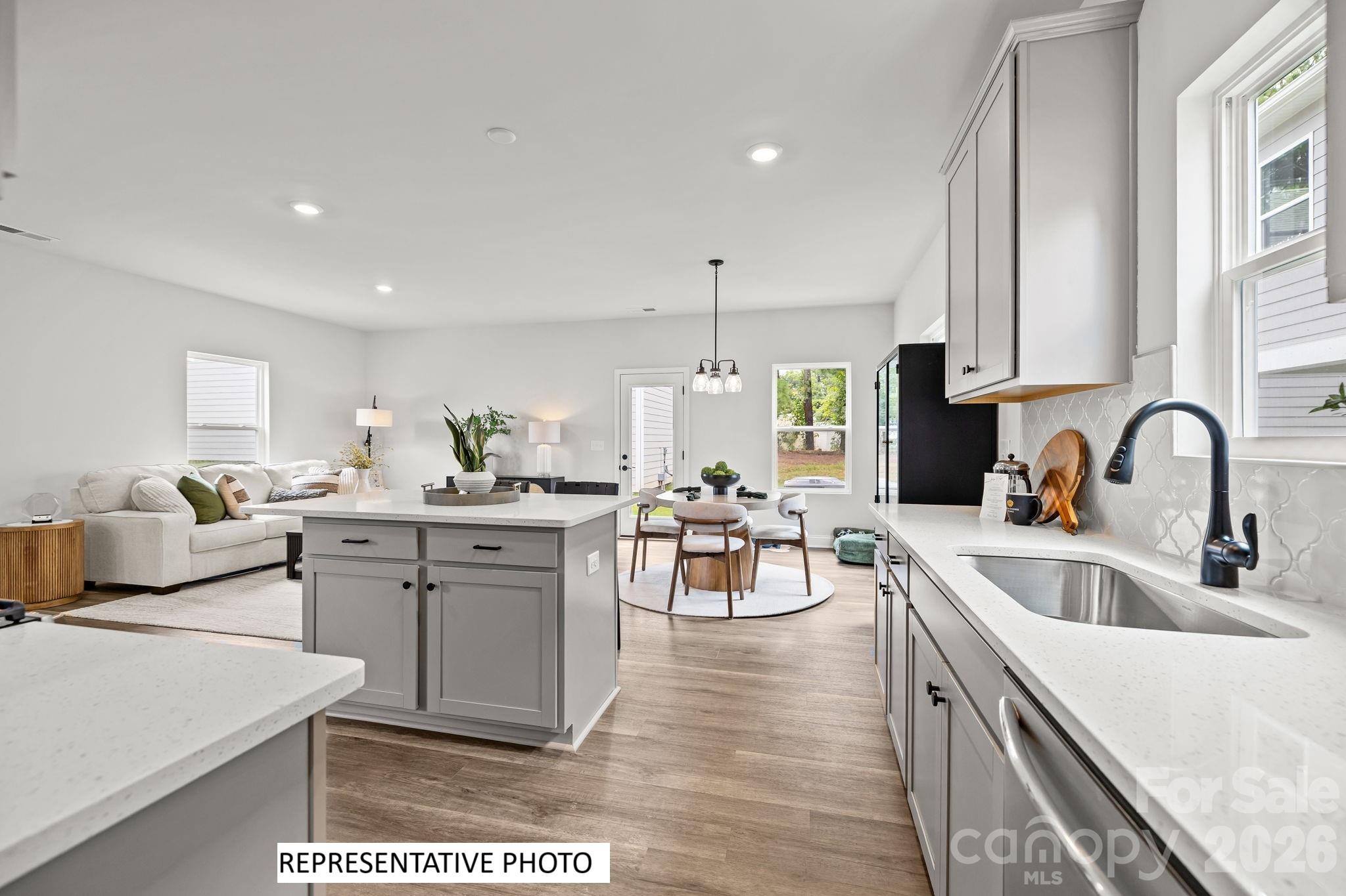 4009 Grommet Court — Matthews