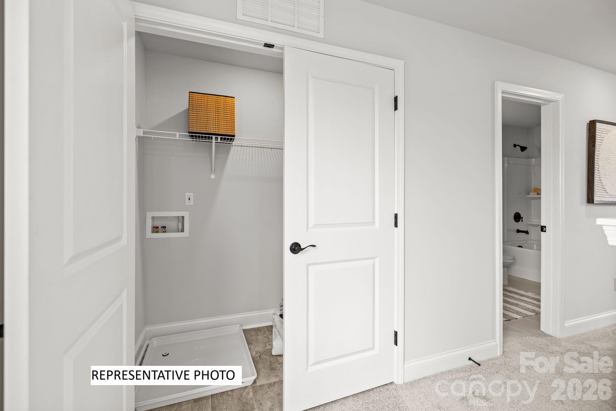 4009 Grommet Court — Matthews