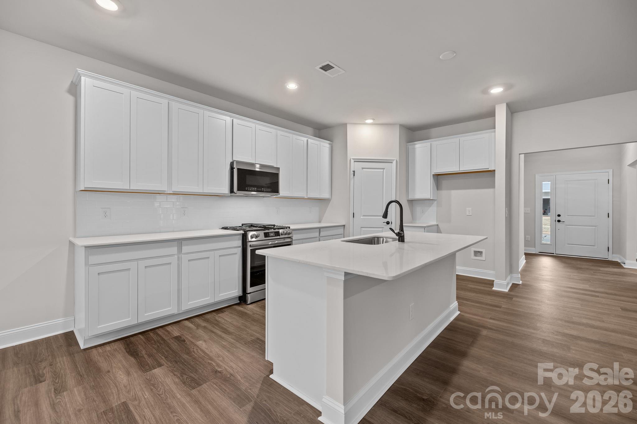4008 Grommet Court — Matthews