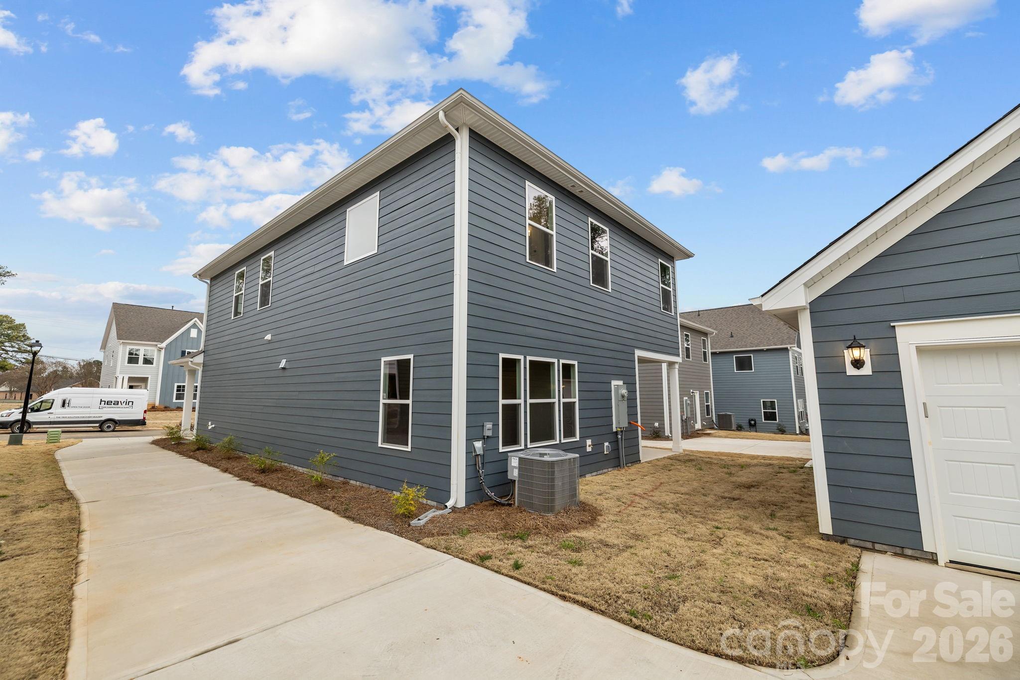 4008 Grommet Court — Matthews