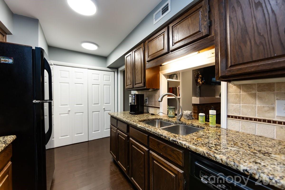 3929 Colony Crossing Drive — Charlotte