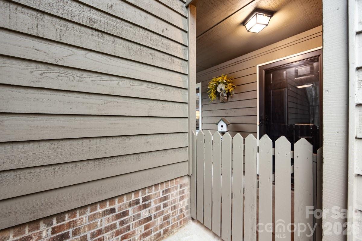 3929 Colony Crossing Drive — Charlotte