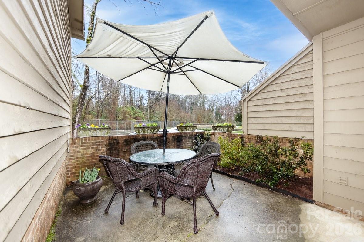 3929 Colony Crossing Drive — Charlotte