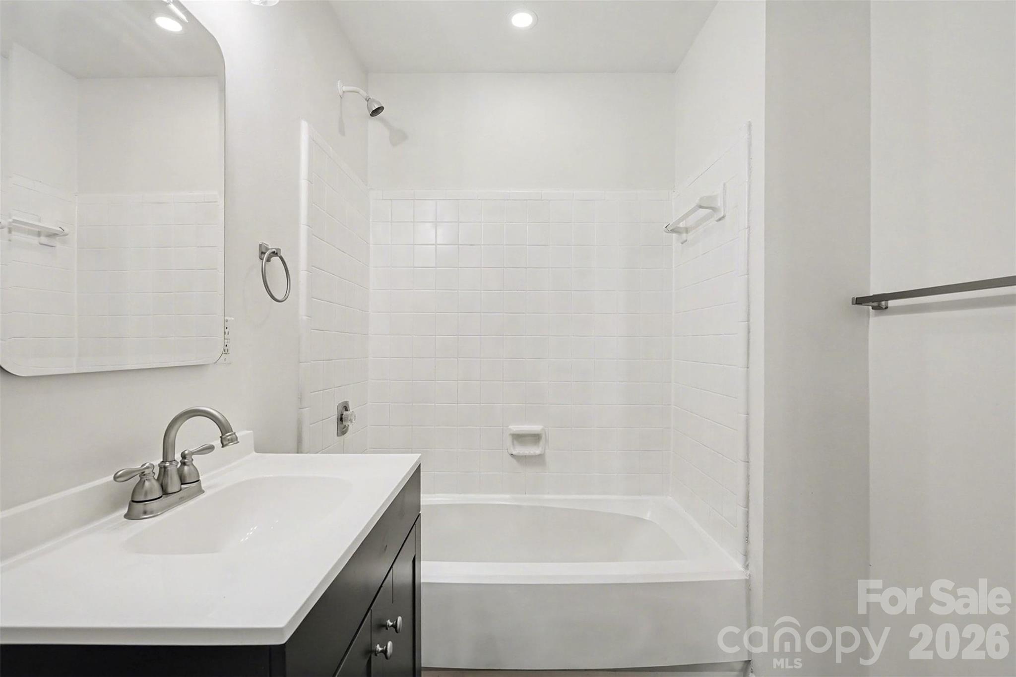 6148 Heath Ridge Court — Charlotte