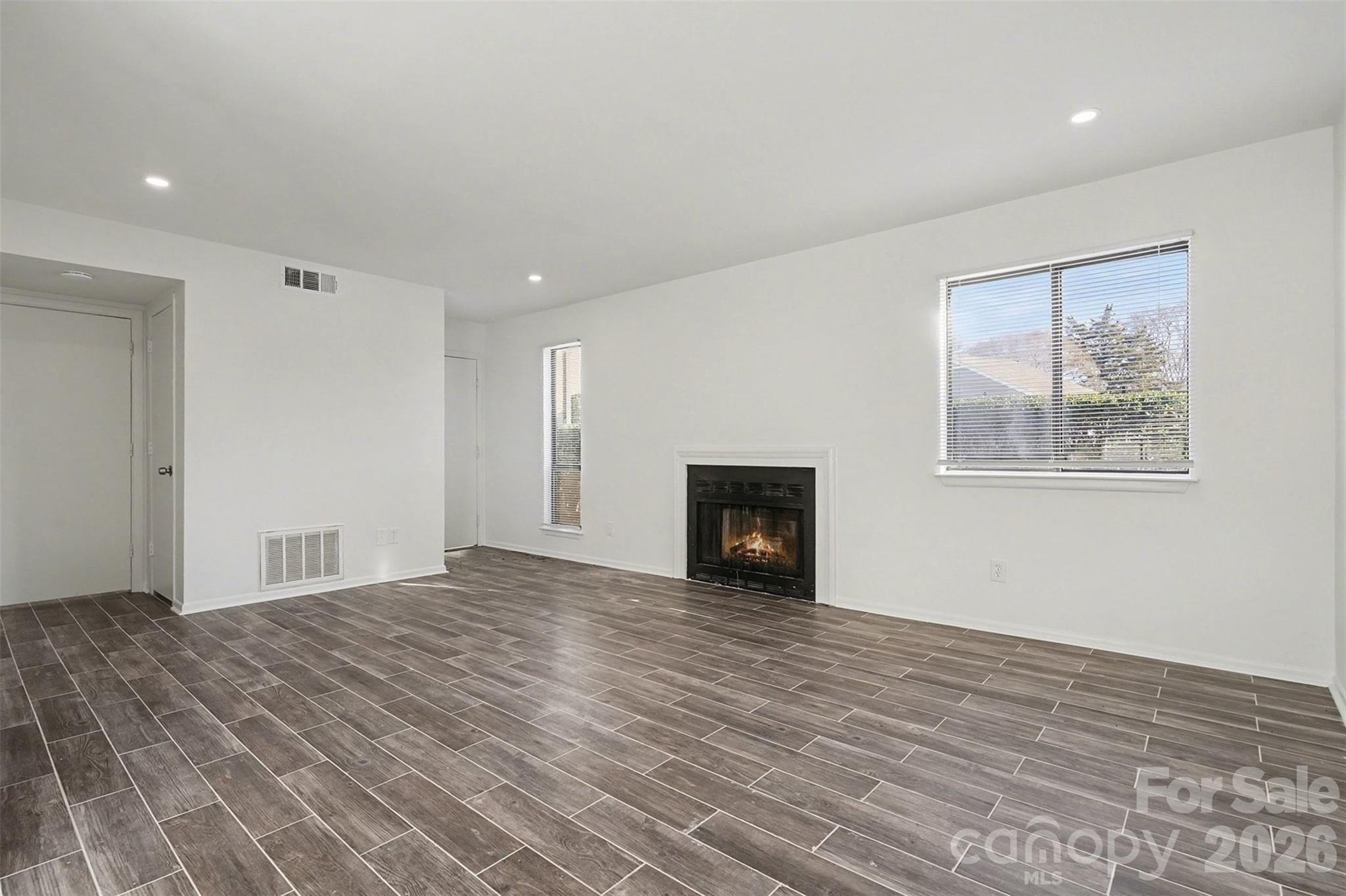 6148 Heath Ridge Court — Charlotte
