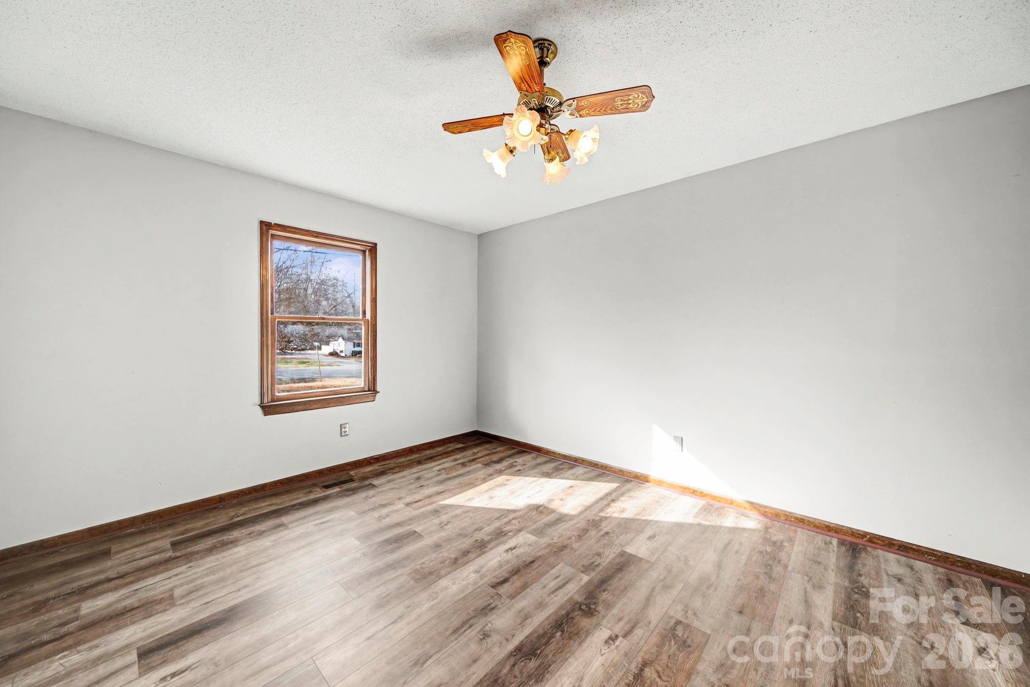 102 Roxie Lane — Belmont