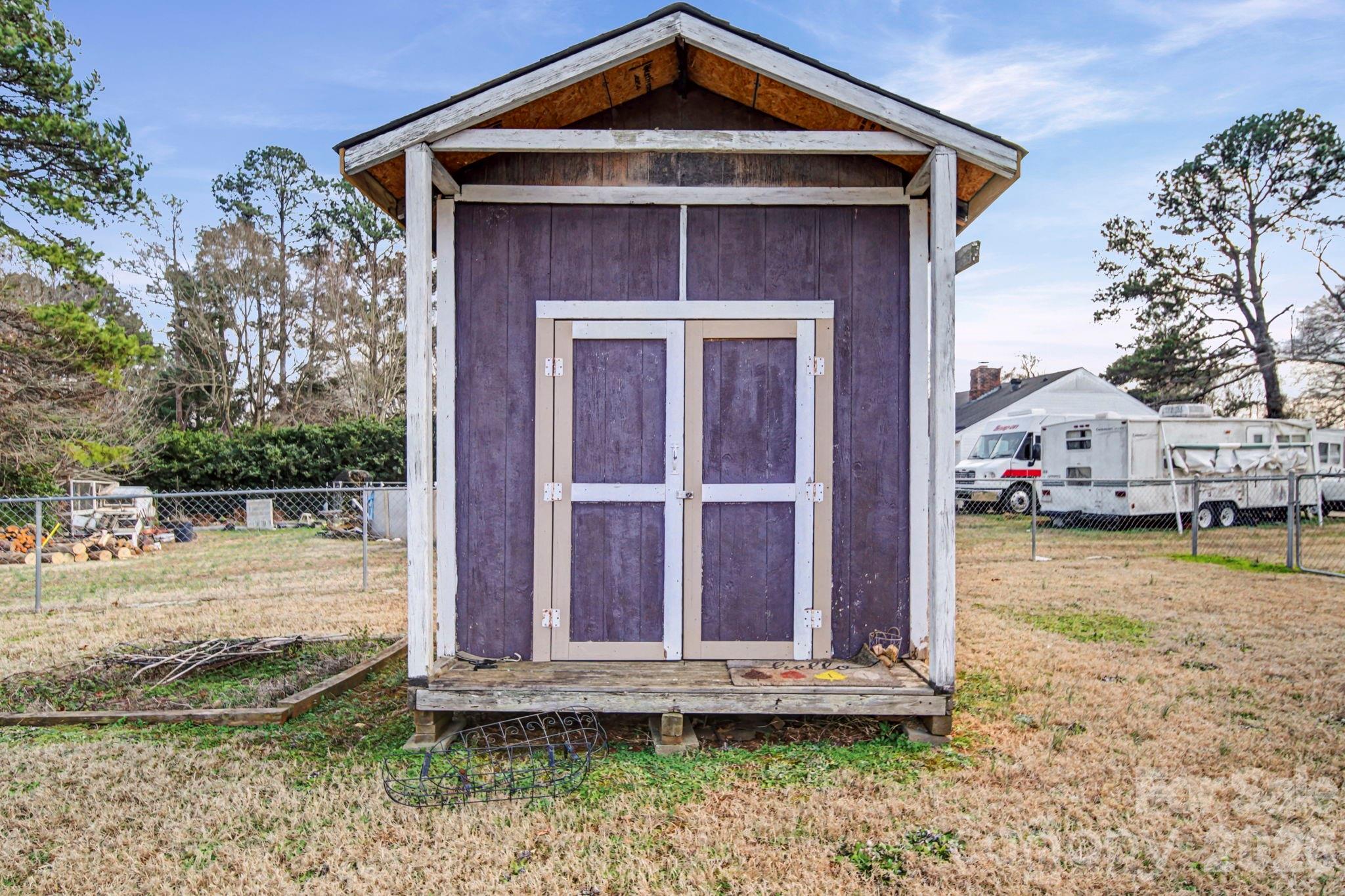 102 Roxie Lane — Belmont