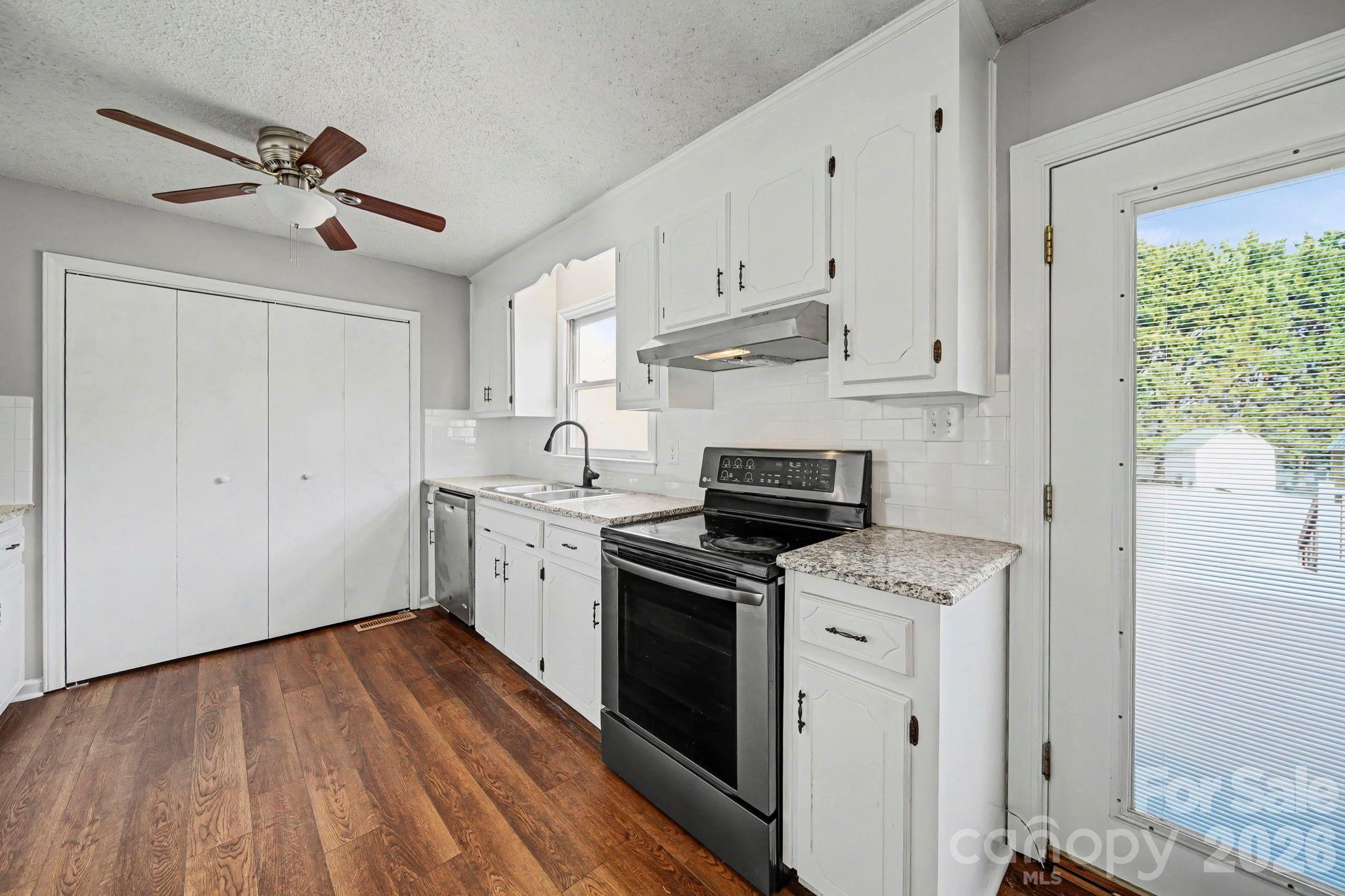 102 Roxie Lane — Belmont