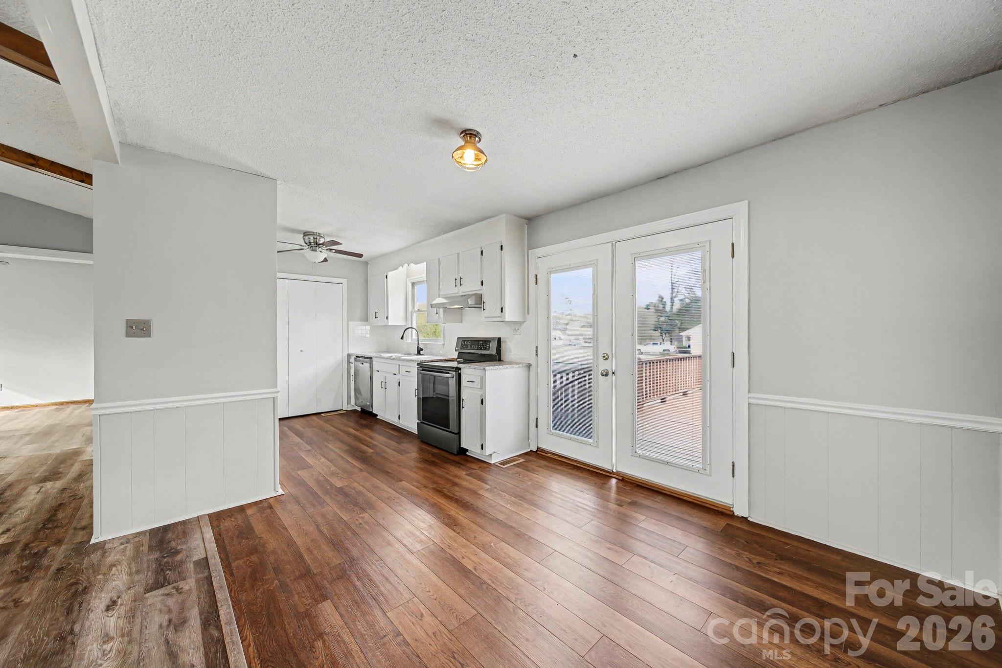 102 Roxie Lane — Belmont