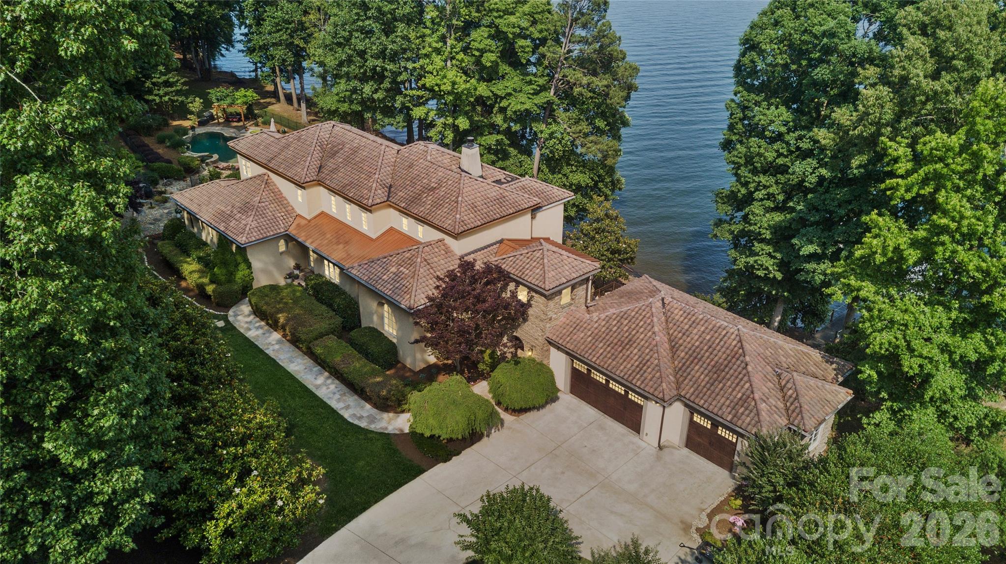 9184 Greenwood Road — Terrell
