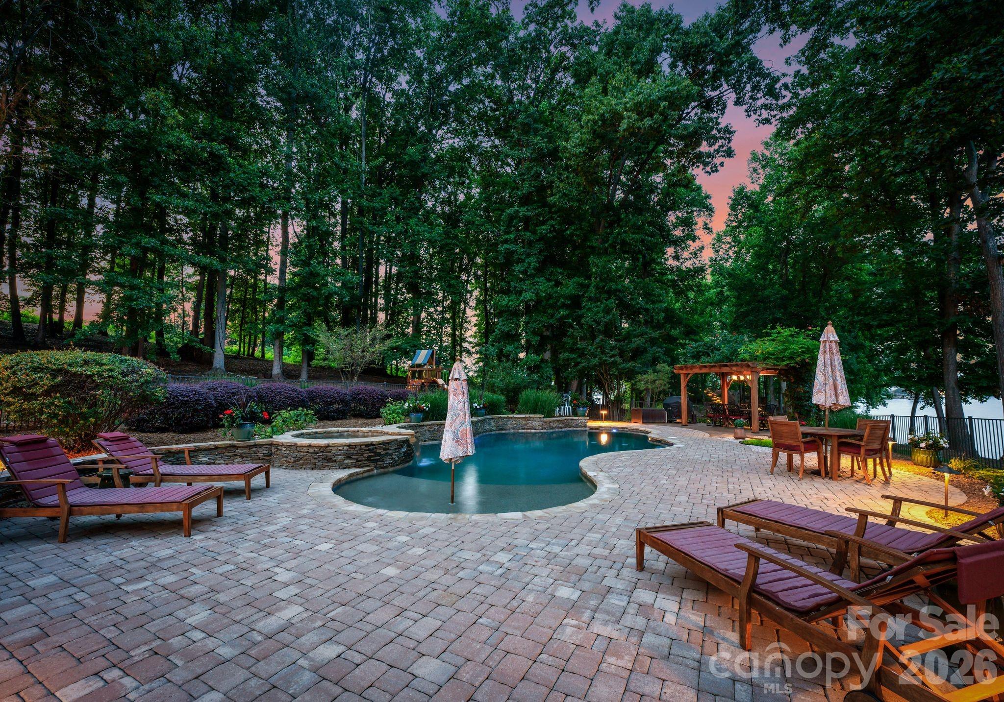 9184 Greenwood Road — Terrell