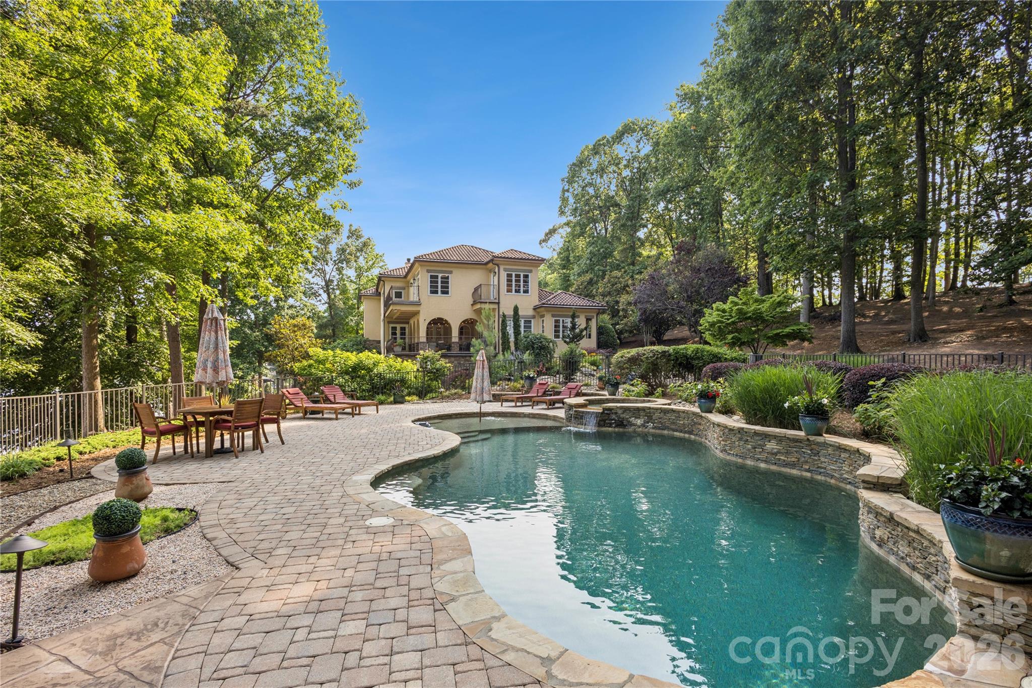 9184 Greenwood Road — Terrell