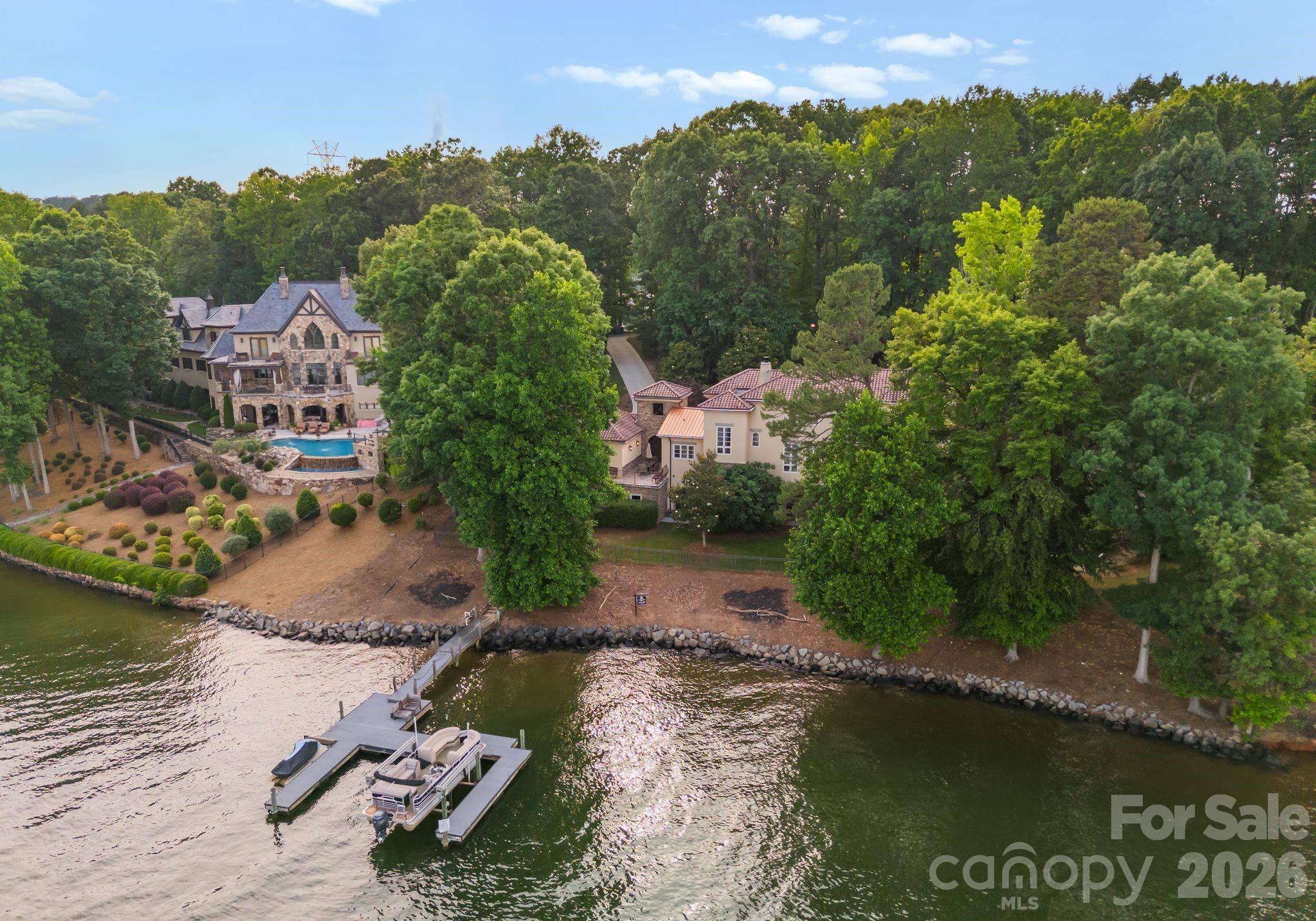 9184 Greenwood Road — Terrell