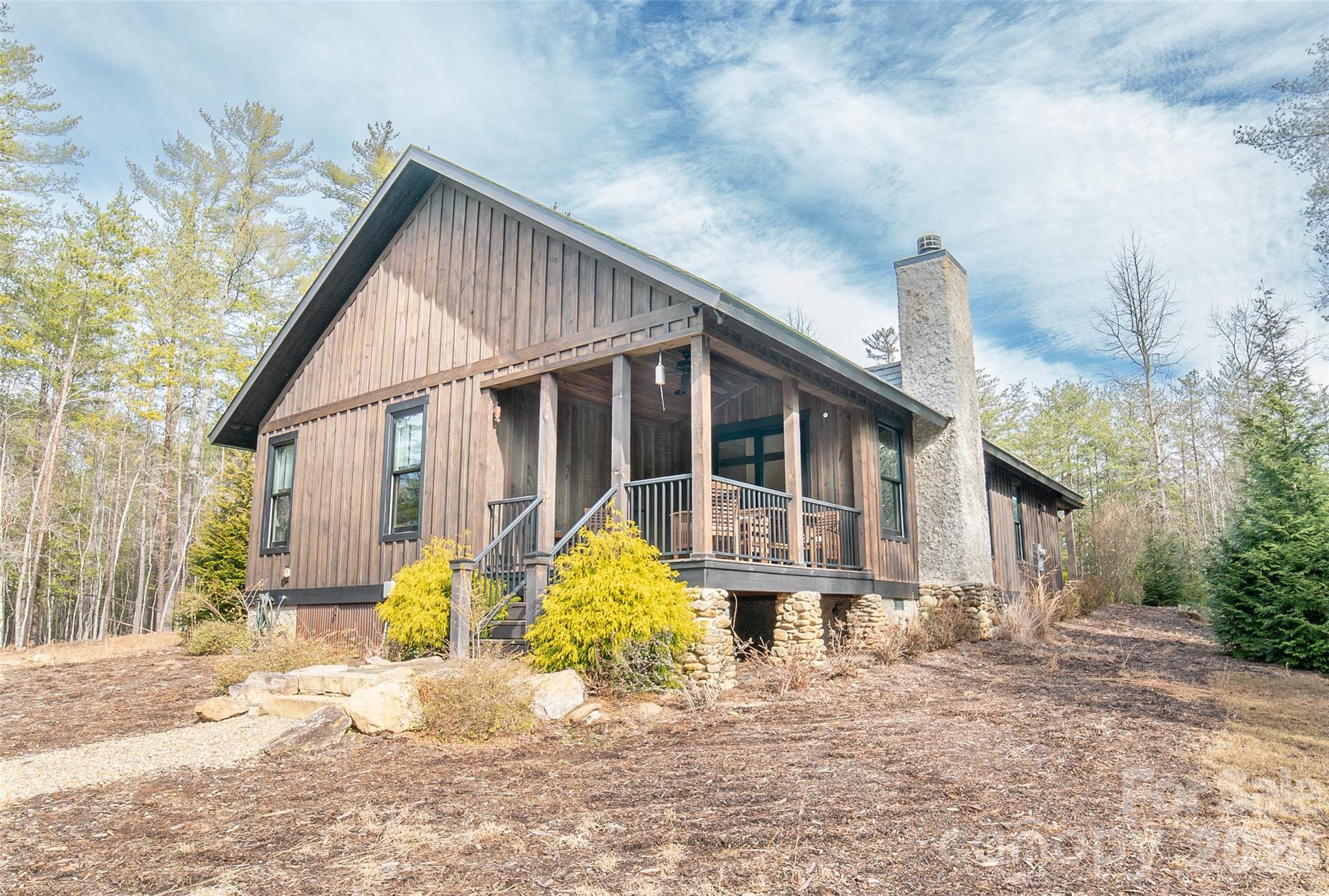 2004 Fergusons Folly Drive — Nebo
