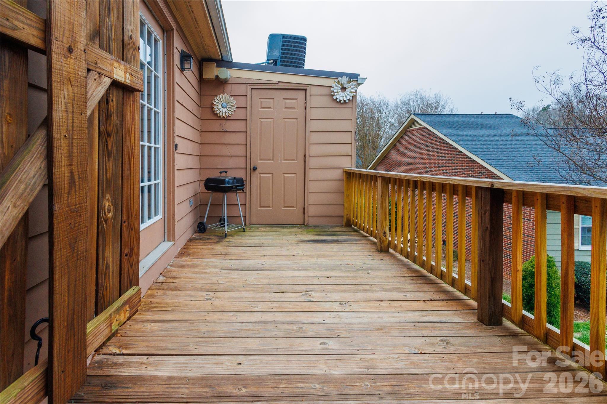 1300 Larchmont Place #810 — Salisbury