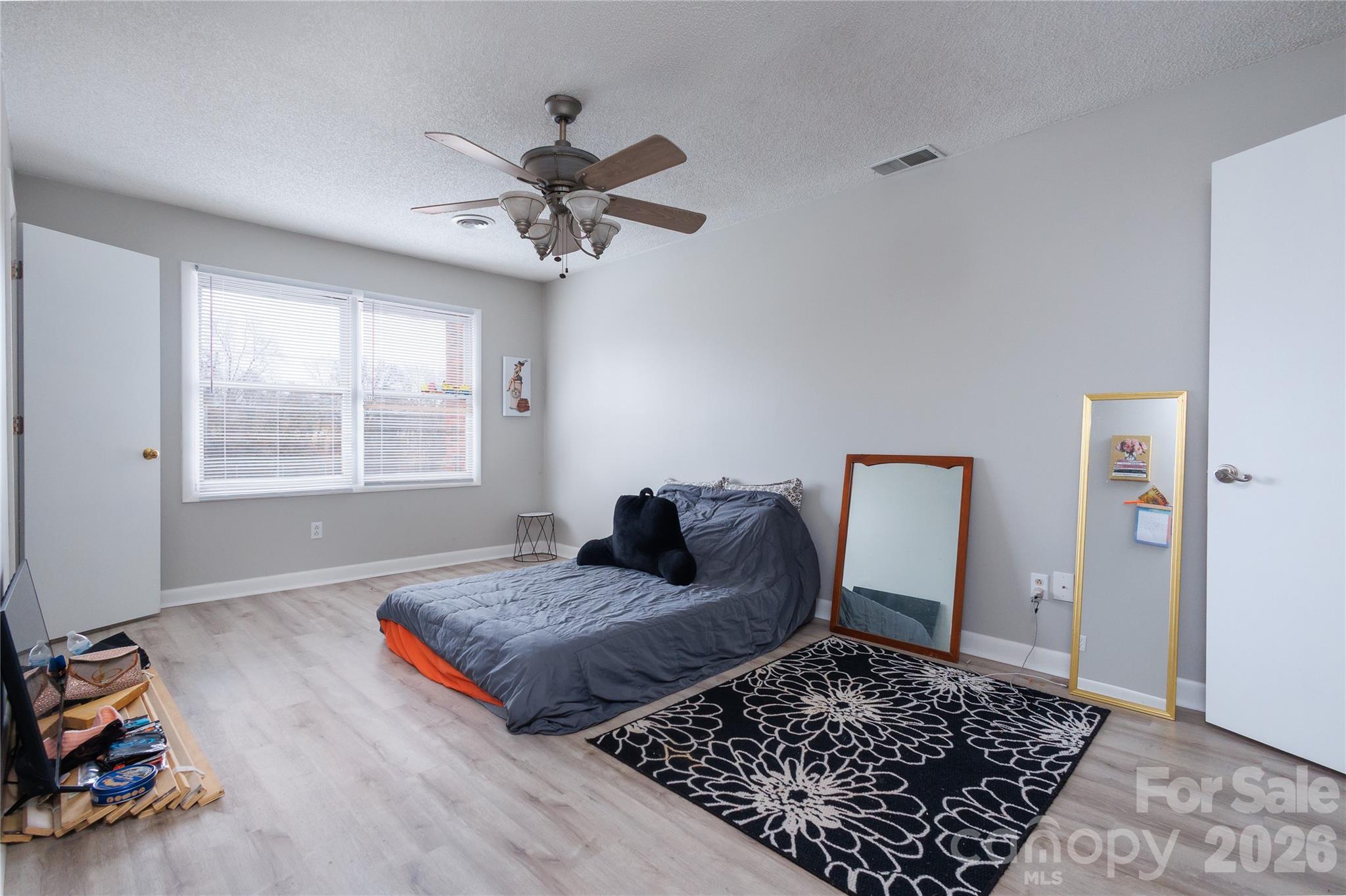 1300 Larchmont Place #810 — Salisbury