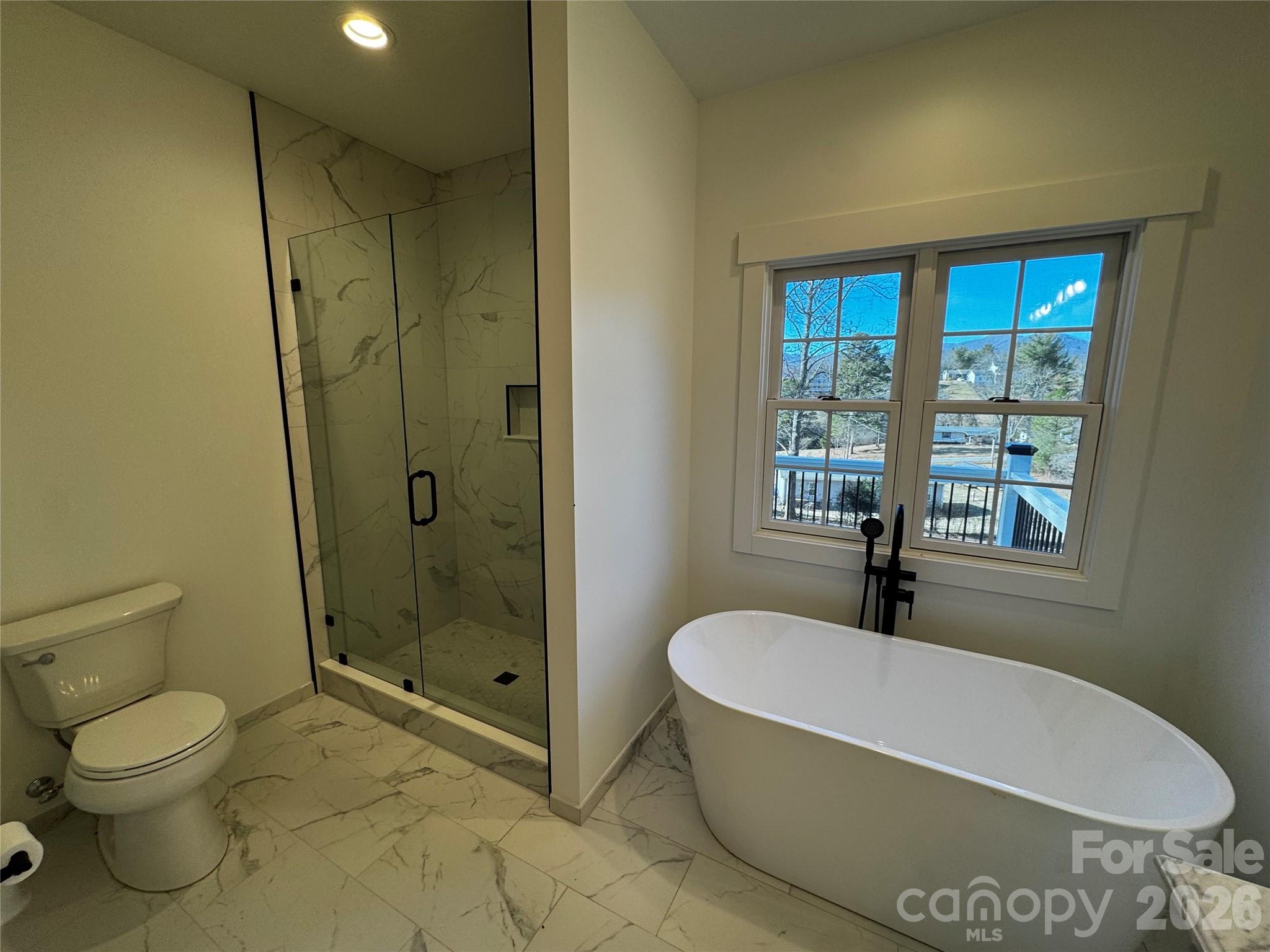 426 Shadow Wood Drive — Leicester