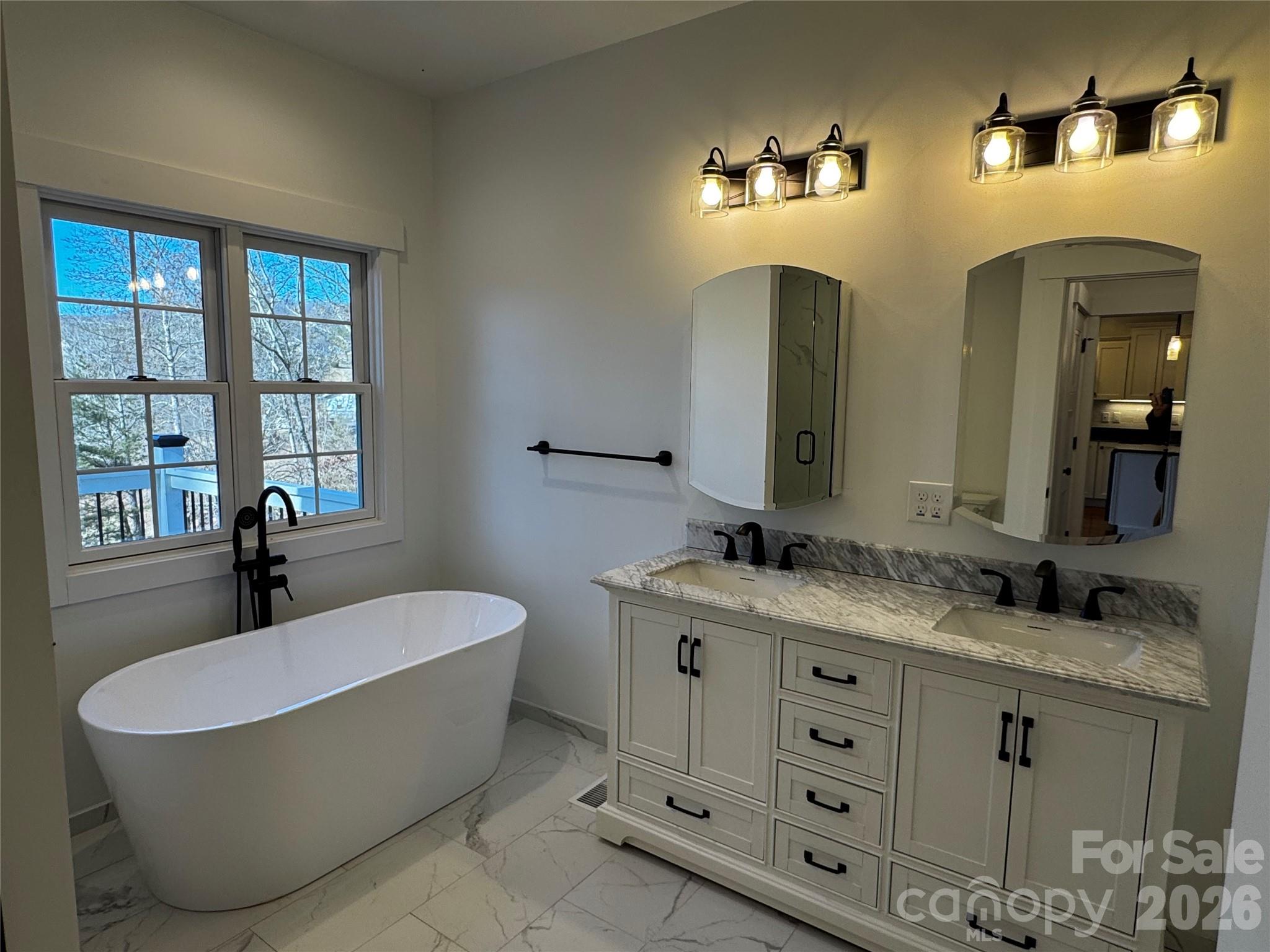 426 Shadow Wood Drive — Leicester