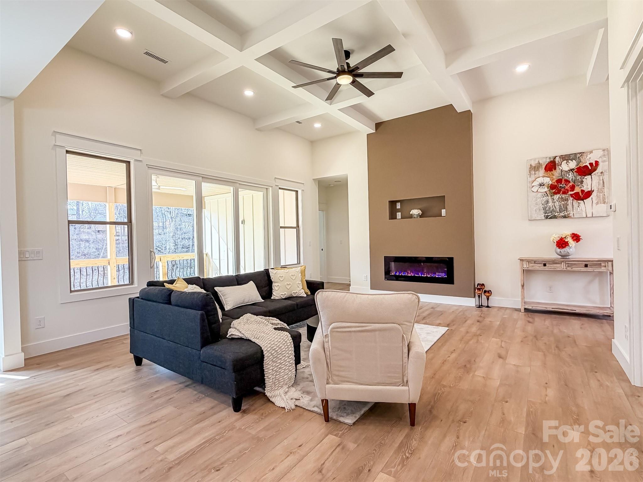 1322 Kensington Circle — Newton