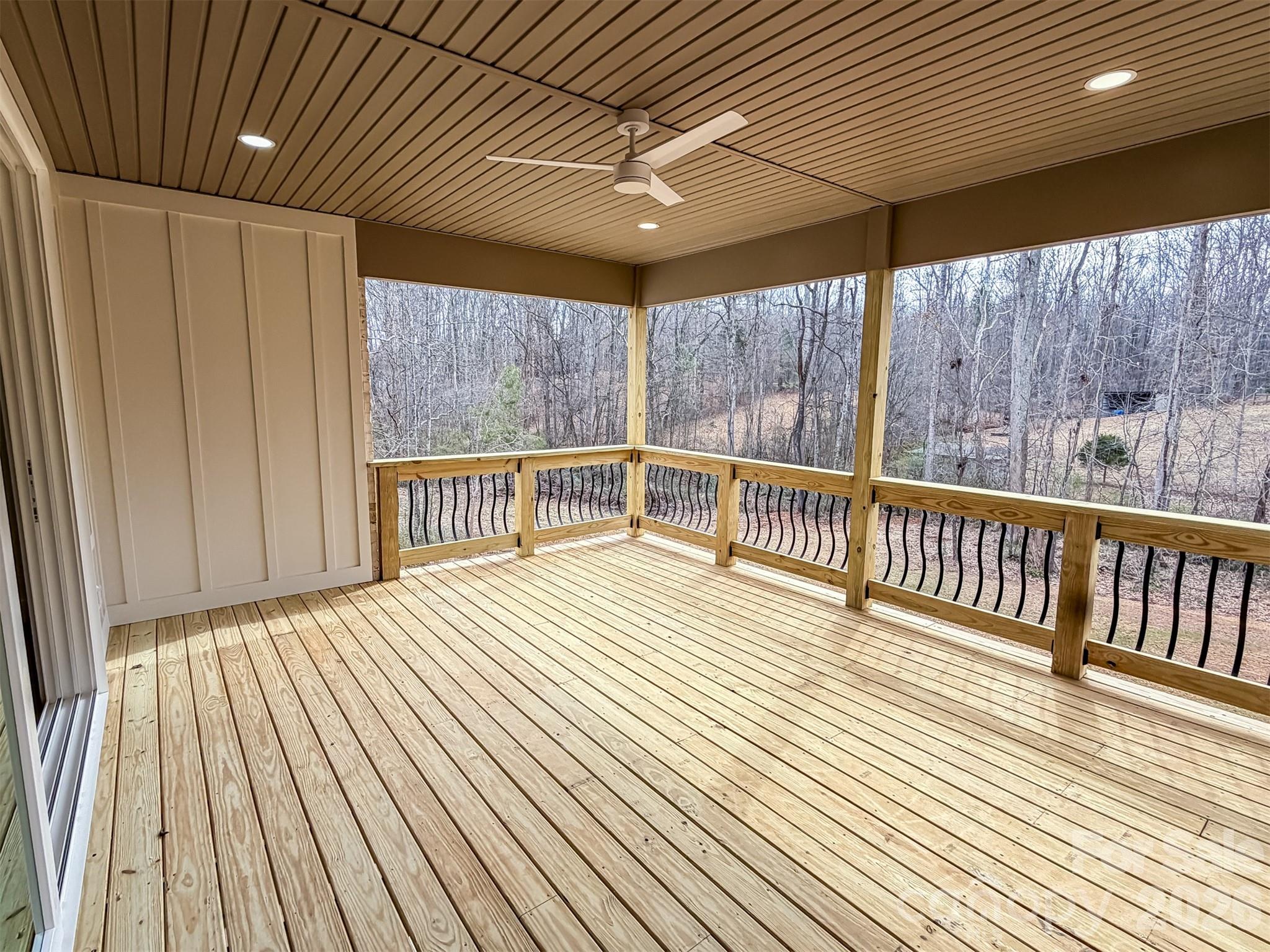 1322 Kensington Circle — Newton