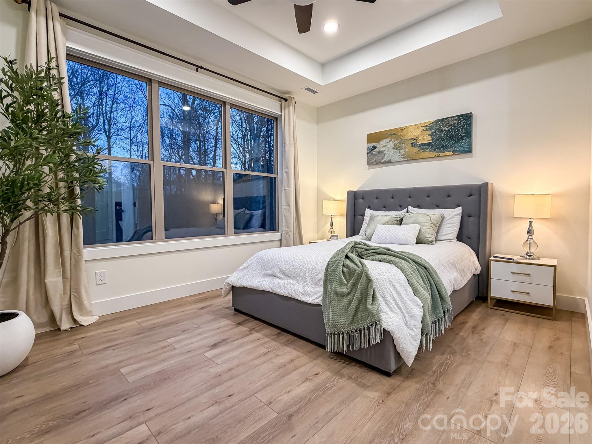 1322 Kensington Circle — Newton