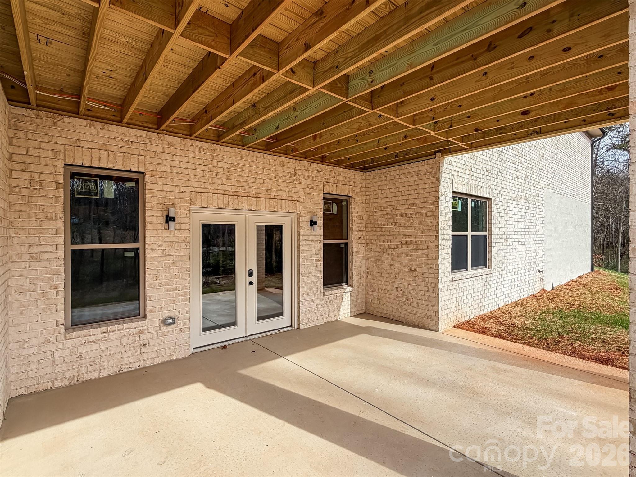 1322 Kensington Circle — Newton