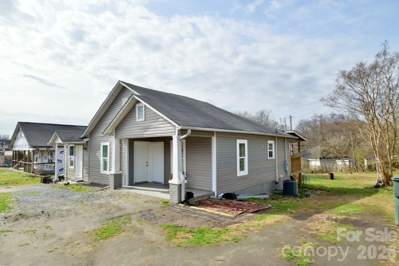 2007 S York Road — Gastonia