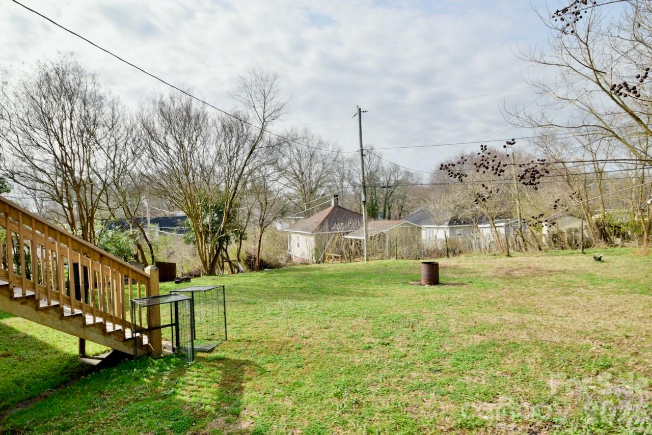 2007 S York Road — Gastonia
