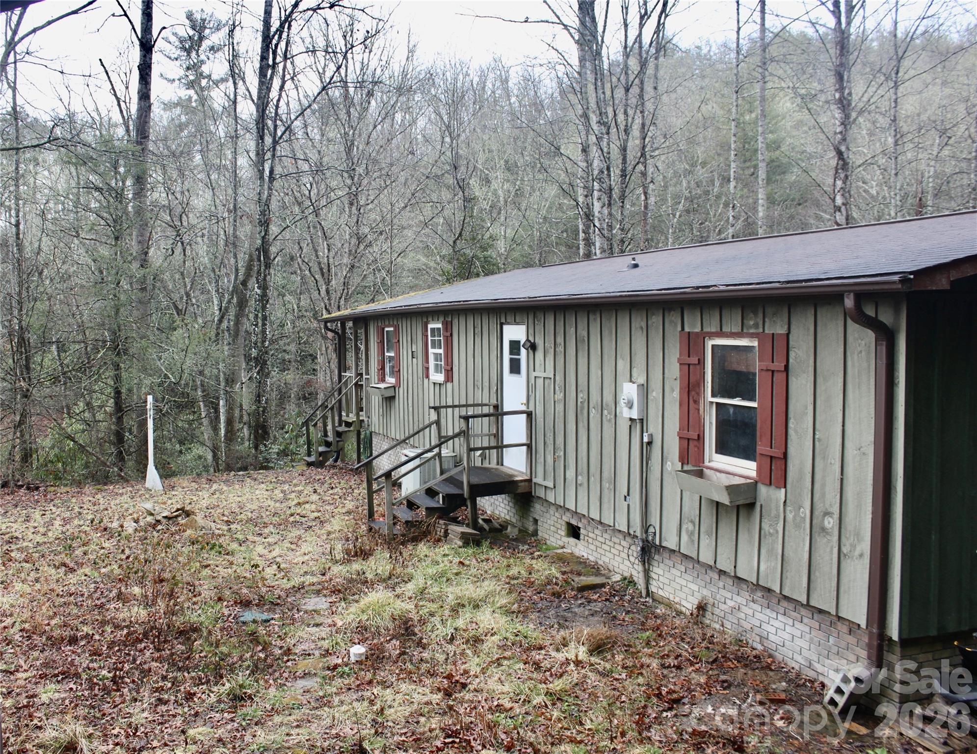 14 Irvin Road — Pisgah Forest