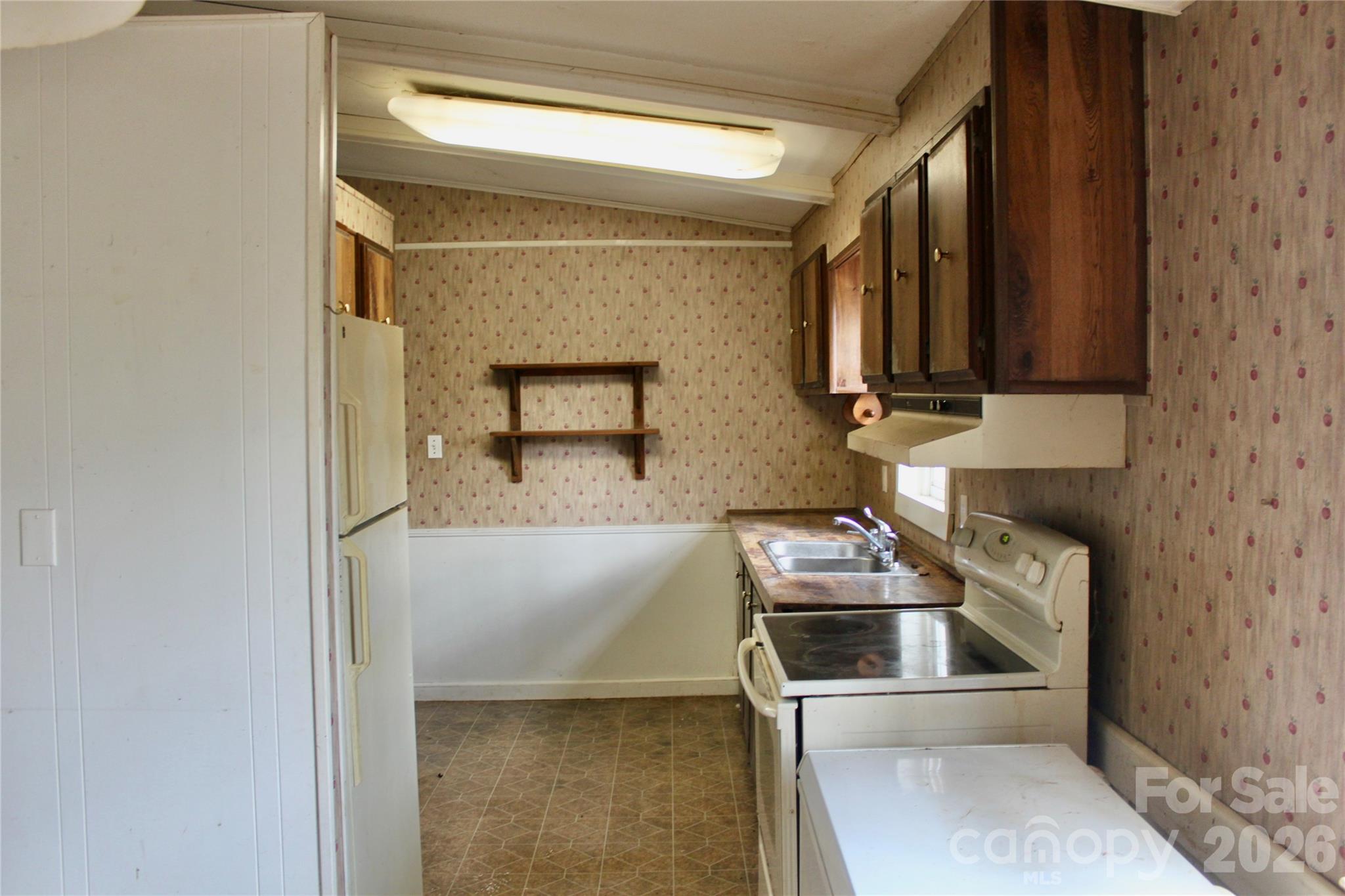 14 Irvin Road — Pisgah Forest