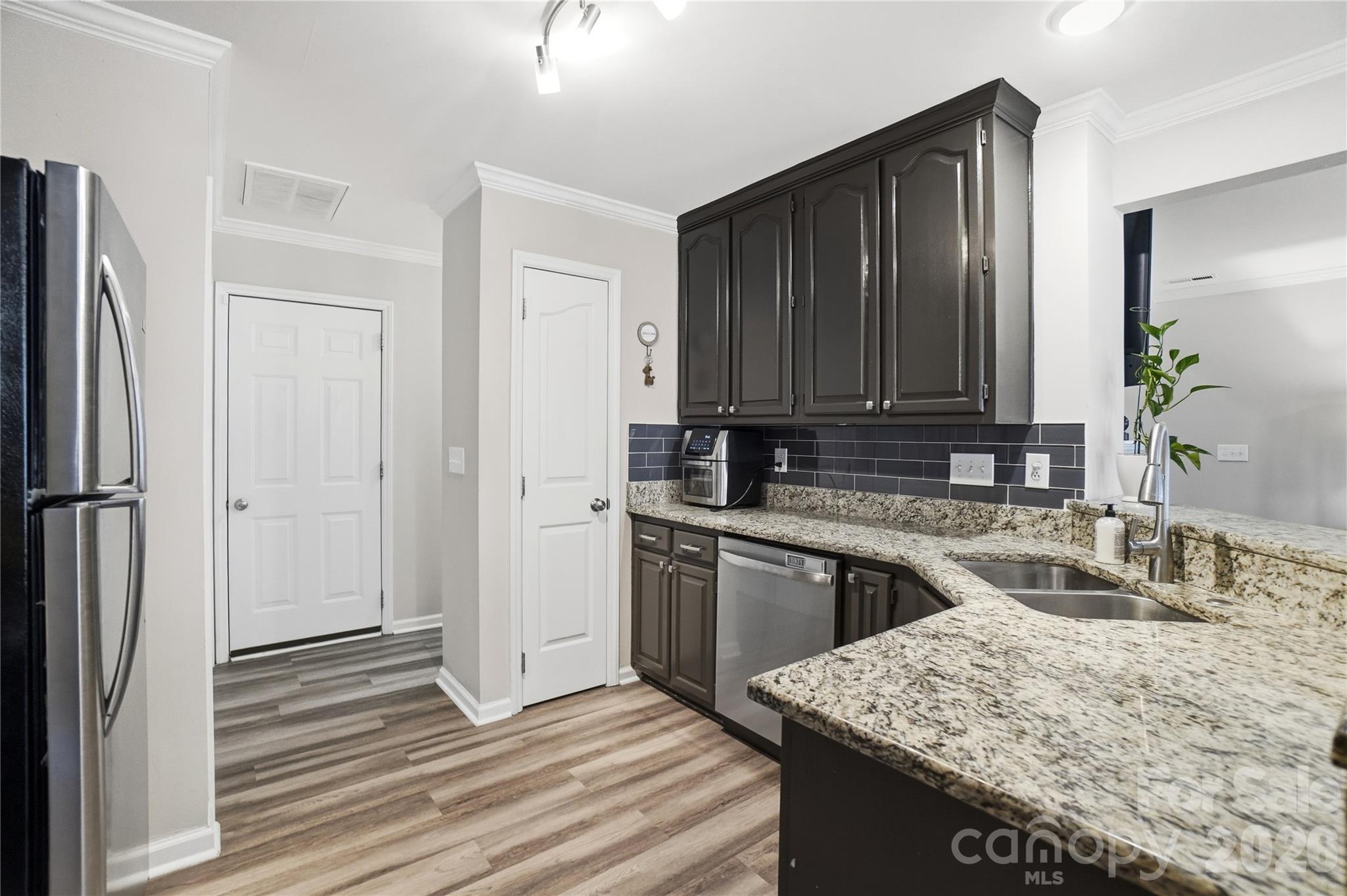 8729 Fox Chase Lane — Charlotte