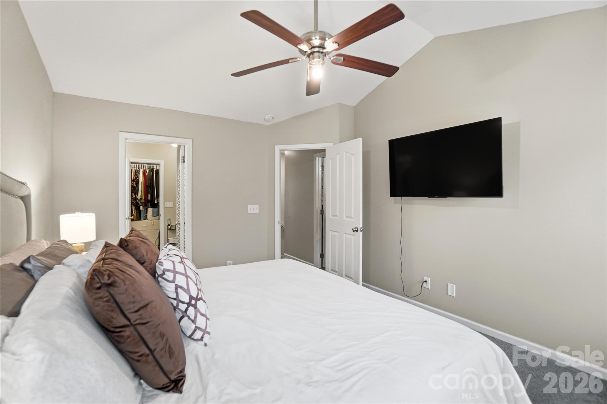 8729 Fox Chase Lane — Charlotte