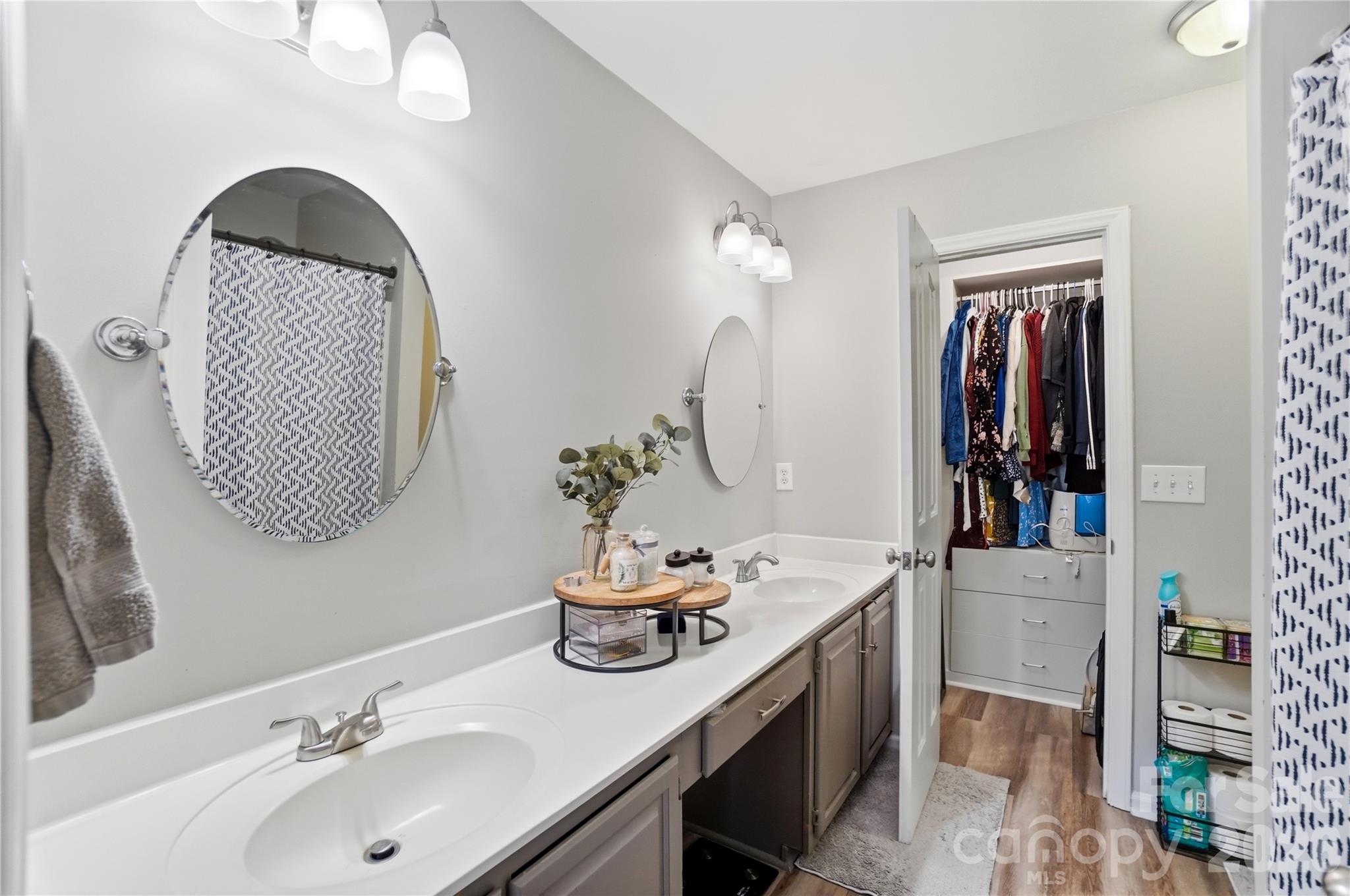 8729 Fox Chase Lane — Charlotte