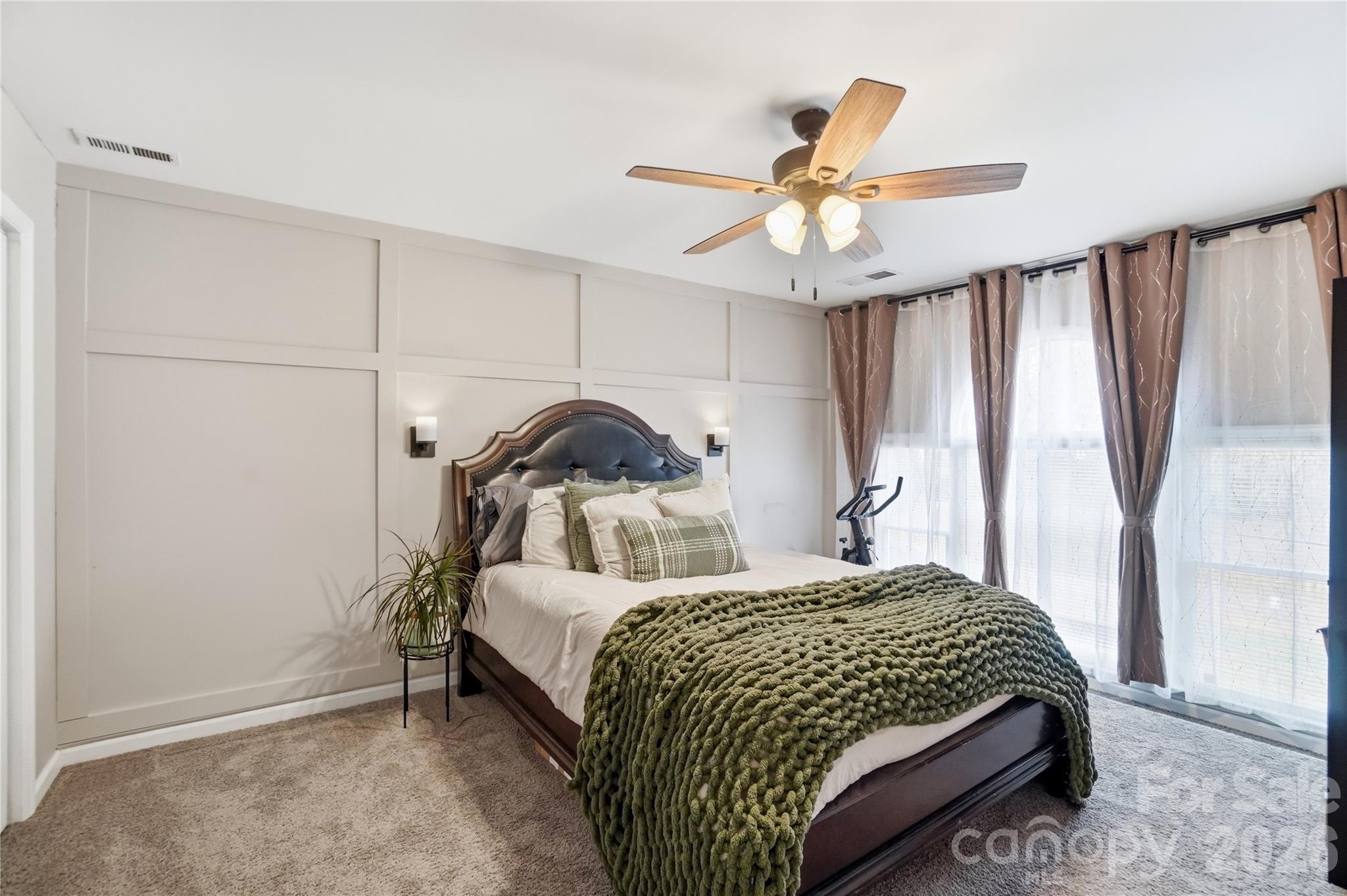 8729 Fox Chase Lane — Charlotte