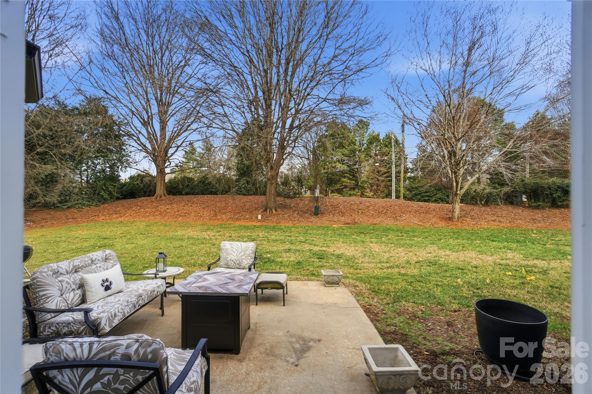 8729 Fox Chase Lane — Charlotte