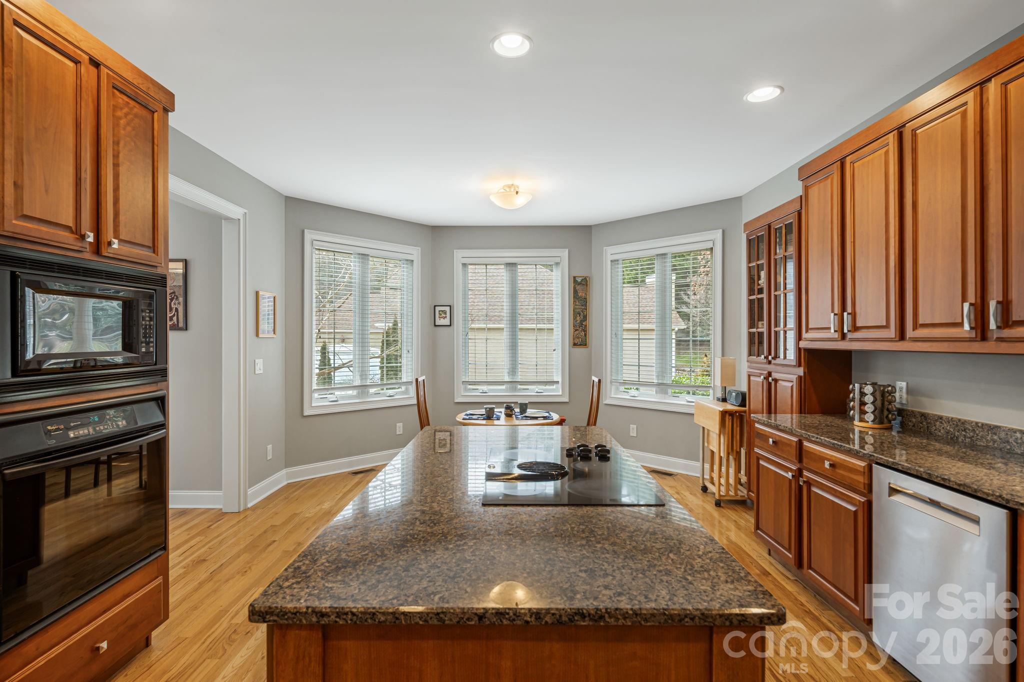 405 Mistletoe Trail — Hendersonville
