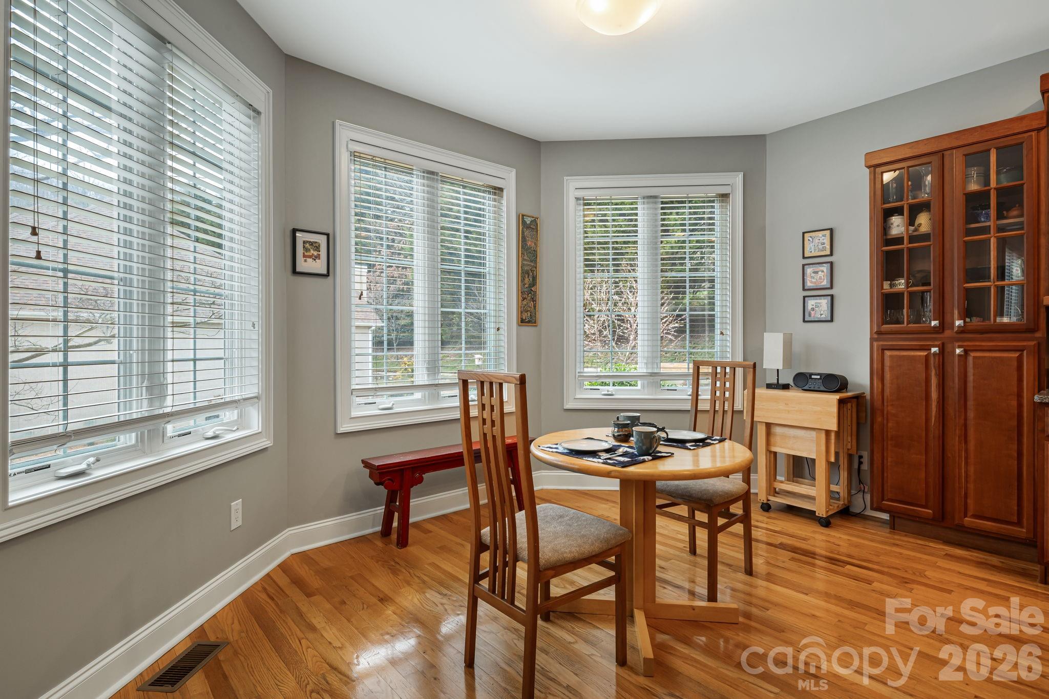 405 Mistletoe Trail — Hendersonville