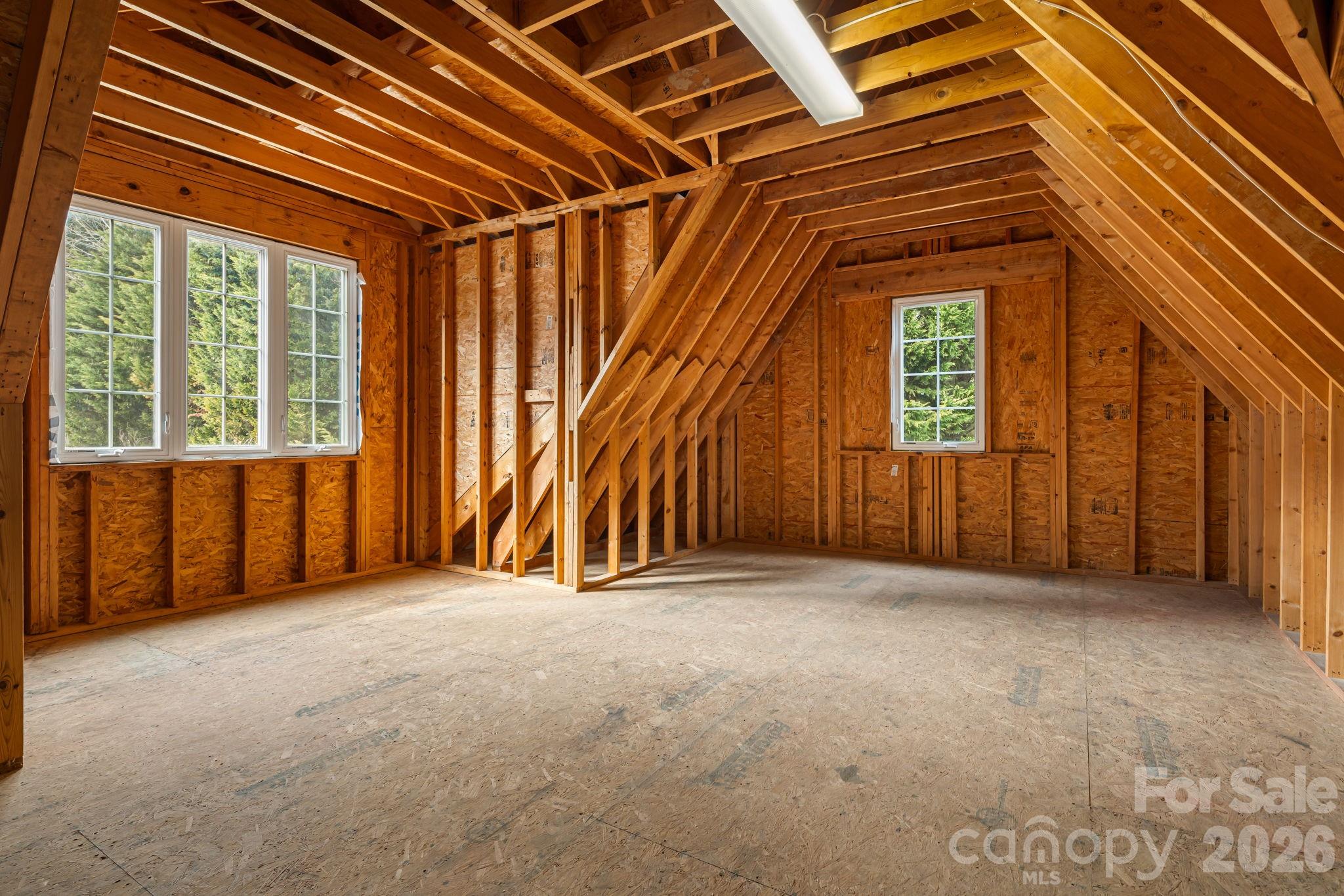 405 Mistletoe Trail — Hendersonville